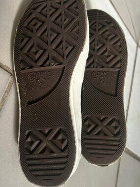 Comme des Garçons Men's Chuck Taylor All Star One Heart